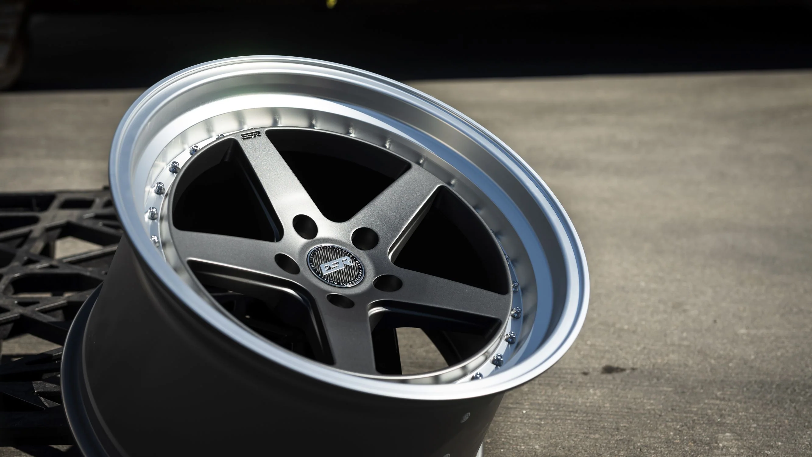 CS5 Matte Graphite - Image 4